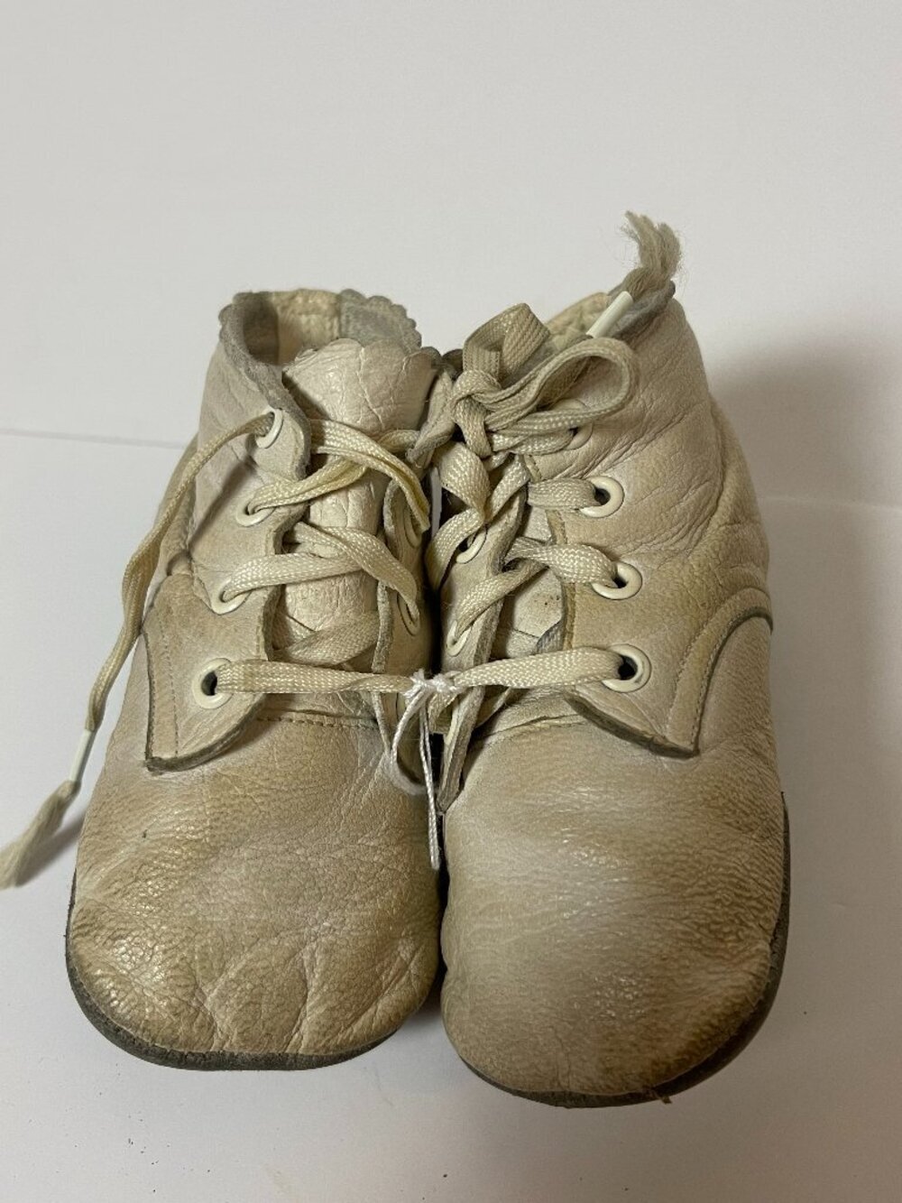 Vintage Infant Leather First Walker Lace-Up Shoes Ivory